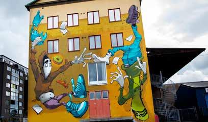 Konstverken har bygglov på två år och därefter är det upp till respektive fastighetsägare att ansöka om förlängt, alternativt permanent bygglov.