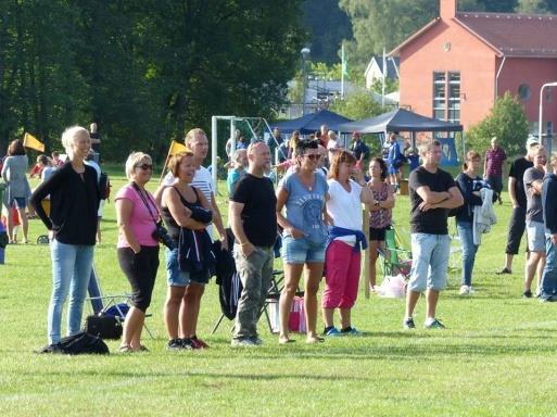 Föräldrar i Hyllie IK Nu när du/ni har gett oss förtroendet att lära ditt/ert barn att spela fotboll och utvecklas som både fotbollsspelare och människa ska vi göra vårt bästa.