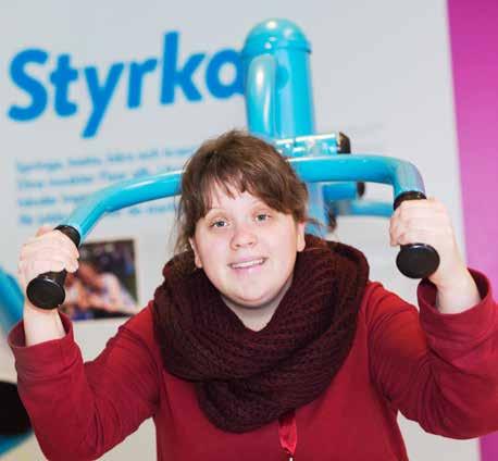 Särskild utbildning för vuxna 2017 2018 7 Intervju Jenny Persson Tidigare studier: Barn- och fritidsprogrammet Intressen: Spelar gitarr och gillar fotboll och hockey Framtidsdröm: Att få jobba med