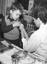 Förneka inte nackdelar med vaccinationer Vaccinationer är ofta förenade med obehag Skyddet kan vara