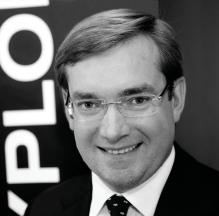 Sverige och USA. Andra styrelseuppdrag Styrelseordförande i Charter PLC styrelseledamot men inte anställd i Filtrona PLC och Luvata OY. Innehav i East Capital Explorer AB 5 500 aktier.