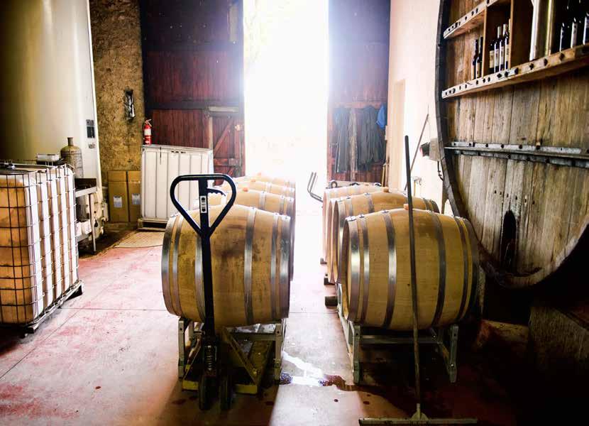 Årgång 2015 vann brons i Dedanter World Wine Awards 2016. Recension: Som en smäck till ett mjällt lamm, skrev Misha Billing som numera är medlem i juryn för Sveriges Mästerkock.