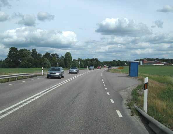 2.4 Miljö 2.4.1 Landskap Landskapet i området domineras av Mälaren och kringliggande gårdar med jordbruksmark.