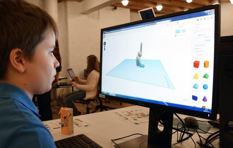 Använda Word-program Spelhjäp - Minecraft och Pokemon Go Teknikfika för