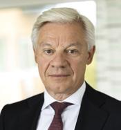Styrelse PETER BENSON CARL BORREBAECK ULRIKA DANIELSSON JAKOB LINDBERG Styrelseordförande sedan 2014. Styrelseledamot sedan 2011. Civilekonom,Lunds universitet.