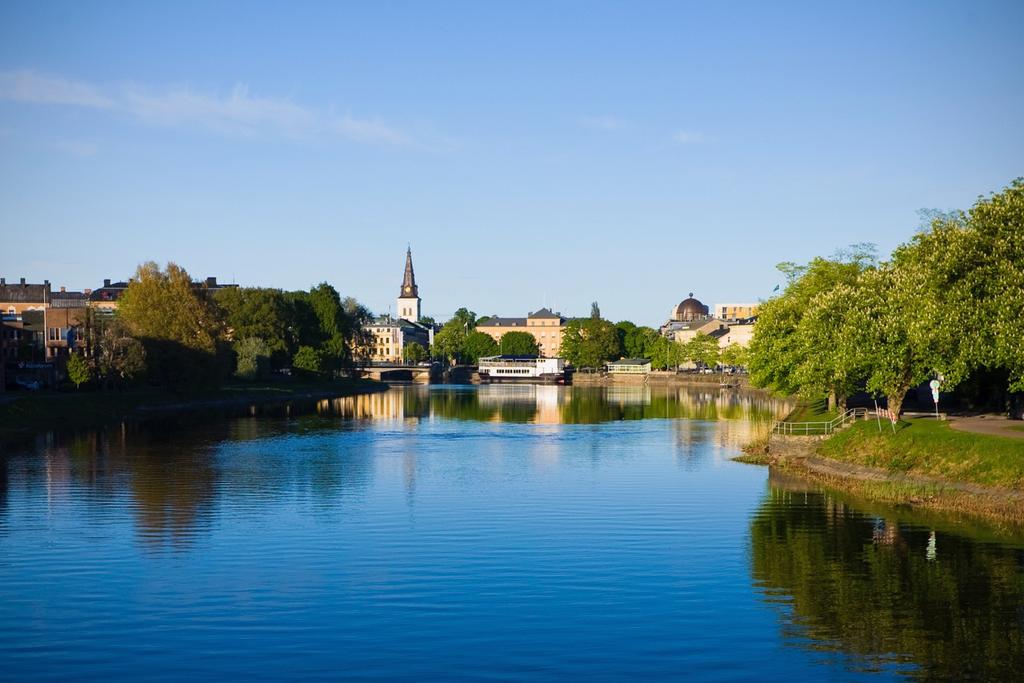 PRISER Kontakta Svensk fastighetsförmedling Karlstad. SVENSKFAST.