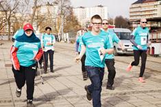 com/stockholm PA R T N E R Glada Midnattsloppet arrangeras tillsammans med Resursteamet som är ett företag inom vård och omsorg.