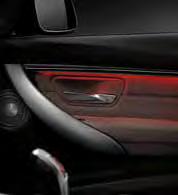 detaljer Emblem Luxury Line på sidan Fönsterlister i krom, B-stolpe i Svart högglans LED-strålkastare Parkeringsdistanskontroll (PDC) bak