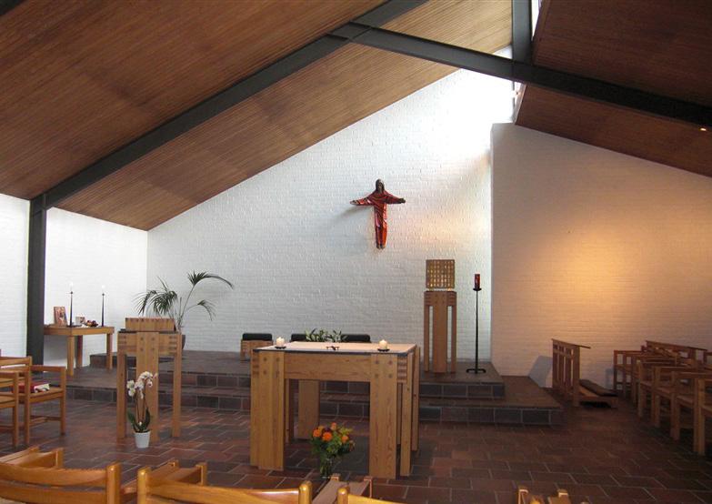 Botrygg har av Trossamfunden Romersk-Katolska Kyrkan förvärvat en fastighet i Västra Frölunda. Samfundet har verksamhet i lokalerna i dagsläget och kommer fortsätta hyra delar av huset av Botrygg.