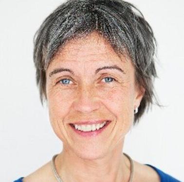 Bostadsrättsfokus: affärsmodeller som efterfrågas av BRF:er Lotta Bångens, VD på Energieffektiviseringsföretagen (EEF), presenterade resultatet från de intervjuer som gjorts med