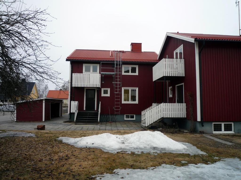 ÖVERLÅTELSEBESIKTNING FÖR SÄLJARE L I L L S K OGEN 7 UMEÅ B OSTÄLLSVÄGEN 21 UMEÅ Lars Nordling Besiktningsdatum Certifierad besiktningsman SBR Uppdrag nr. 2017100053.