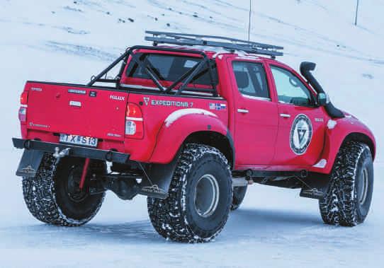 Arctic Trucks erbjuder en bred mängd olika lösningar och produkter för 4x4-fordon och det nya däcket gör det möjligt för oss att tillverka utmärkta expeditionsfordon.