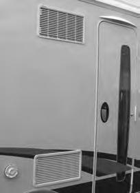05-5 Bodelens utsida 5.2 Ventilation och vädring För ventilation gäller: Rätt ventilation och vädring i husbilen är en viktig förutsättning för en angenäm miljö i bodelen.