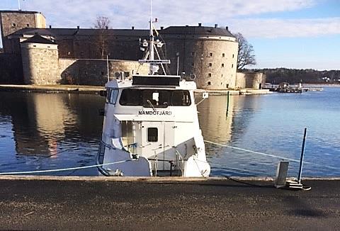 En av guiderna följer sedan med till Norröra (Saltkråkan) för att berätta om den ön.