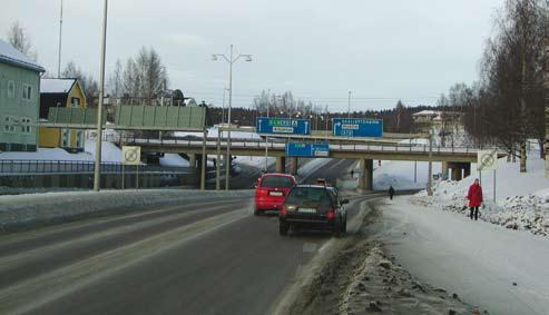 Den nya sträckningen är cirka 13 km lång med sektionen 2+1 körfält med mitträcke.