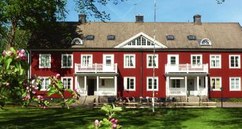 Krua Mae Bunmee En genuin thailändsk restaurang med ett brett utbud av thailändska rätter som tillagas av de bästa råvarorna. Måndag-torsdag 11.30-21.00 Fredag 11.30-21.00 Lördag 12.00-21.