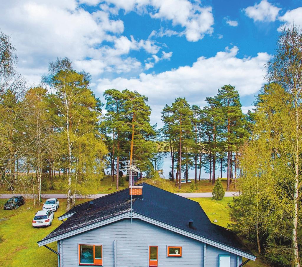 Välkommen till Oknö Ramsövägen 74 PRIS: ADRESS: 1 795 000 kr Ramsövägen 74, 383 92 Mönsterås. Belägen i Mönsterås kommun, Mönsterås församling. Skattesats: 34,04 STORLEK: Boarea 59 m2, biarea 3 m2.