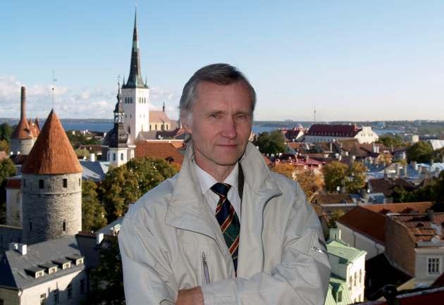 10 Estlandssvensk Alexander Loveday juhitud inantsosakonnas ja majandusuuringute talituses, mis oli maailma esimene arvestatav rahvusvaheline majandusuuringute keskus üldse.