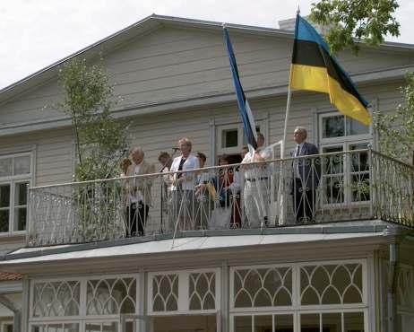 Eestirootslane Estlandsvenskarnas kulturarv är en del av Estlands kultur och historia 5 Första kontakten med estlandssvenskheten hade jag i början av 1980-talet när jag studerade historia i dåtidens