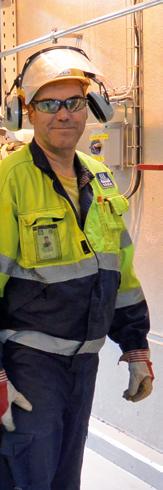 Säkerhet framför allt! i Nystad hanterar farliga kemikalier. Företaget har utarbetat denna brochyr för att instruera invånarna i närområdet om hur de ska gå tillväga i en eventuell farosituation.