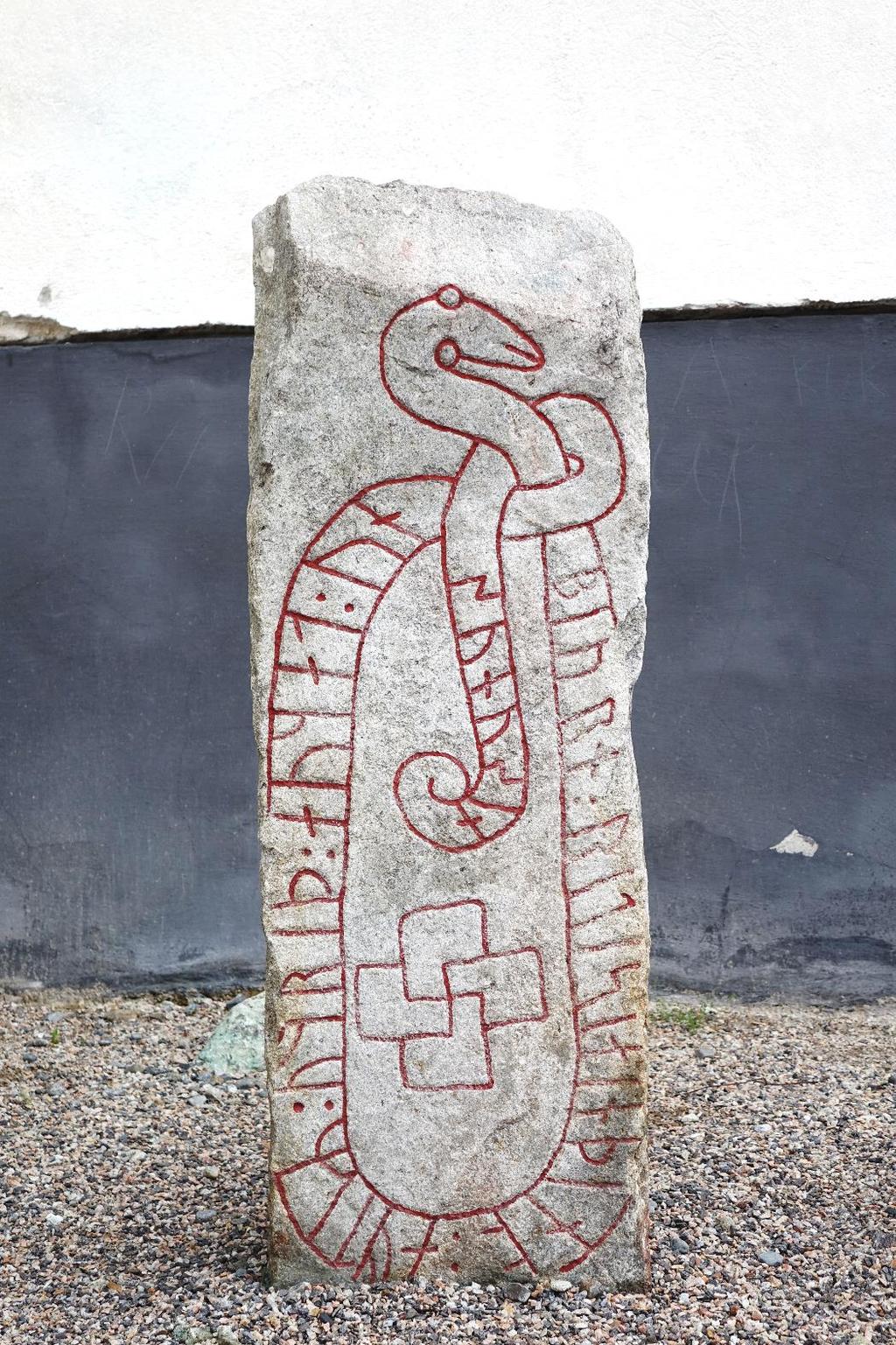 M 15, Skön kyrka.