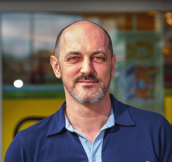 Speciellt som det inte har funnits något bra alternativ här i Örnsköldsvik tidigare, utan man har fått resa tio mil till närmaste växlingskontor, säger Sasha Filipovic.