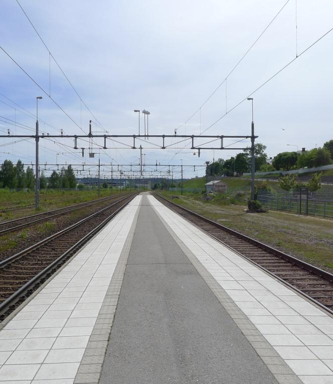 dubbelspår Snabbtåg: ca 1 tim 10 min