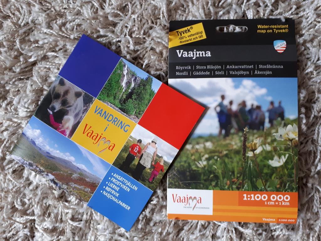 naturreservat. Guiden finns att köpa i butiker i bygden. Pris 50 kr.
