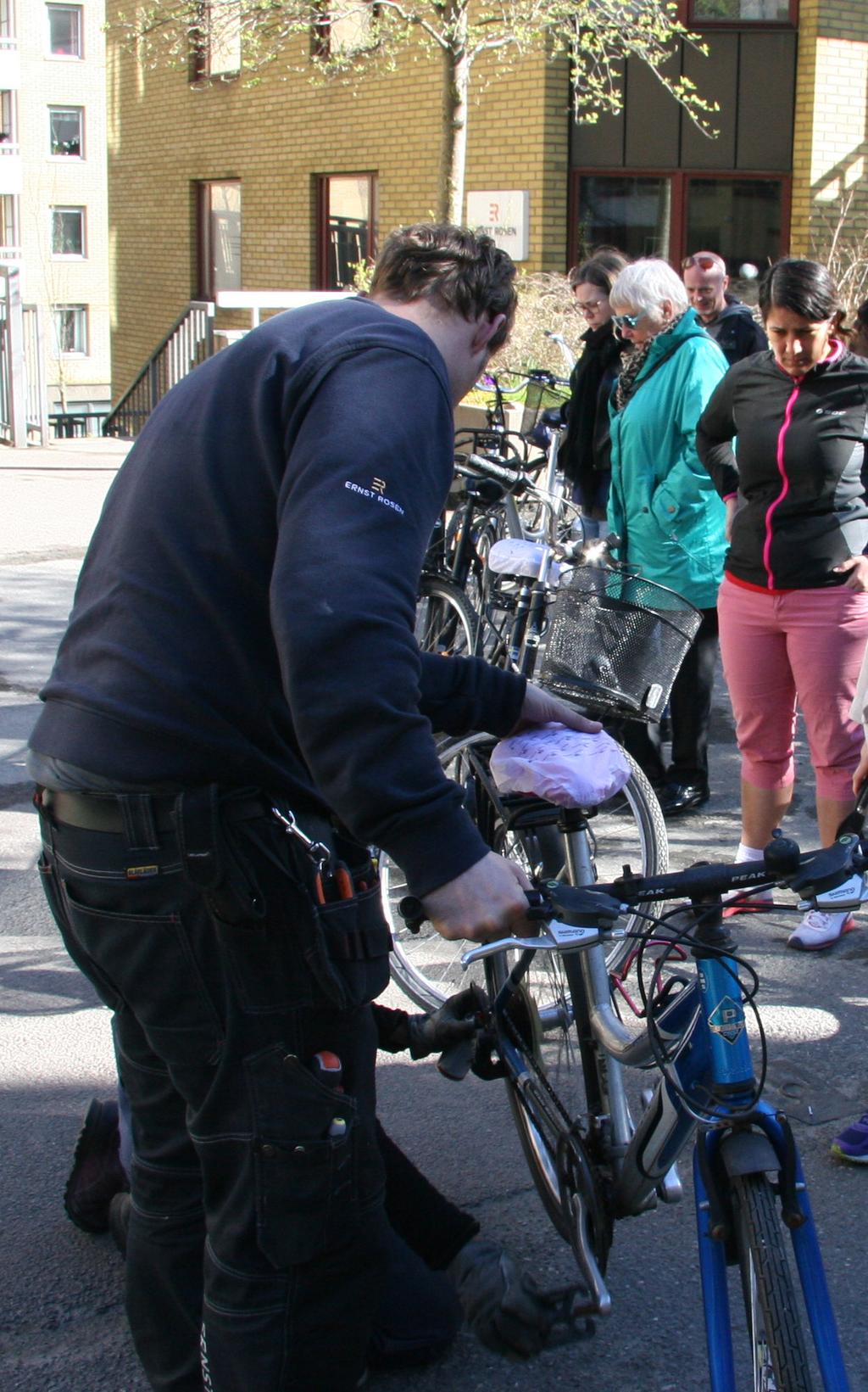 E RN ST ROSÉ N MI L J Ö RE DOV I SNI NG 216 KLIMATPÅVERKAN Våra insatser för att minska fastighetsförvaltningens klimat utsläpp av växthusgaser från energianvändningen som utgör påverkan har fått ett