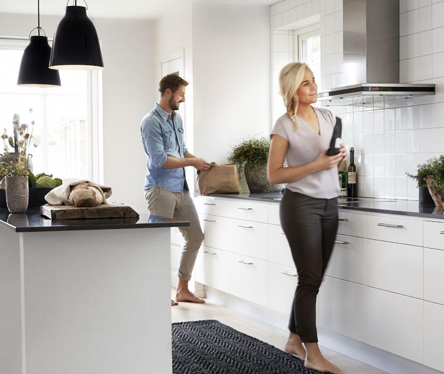 168 BALLINGSLÖV KÖK BRA - ett kvalitetspaket till bra pris BÄTTRE - prestanda utöver det vanliga BÄST perfektion för köksälskaren PROFFS restaurangstandard hemma Noga utvalda vitvarupaket I ett kök