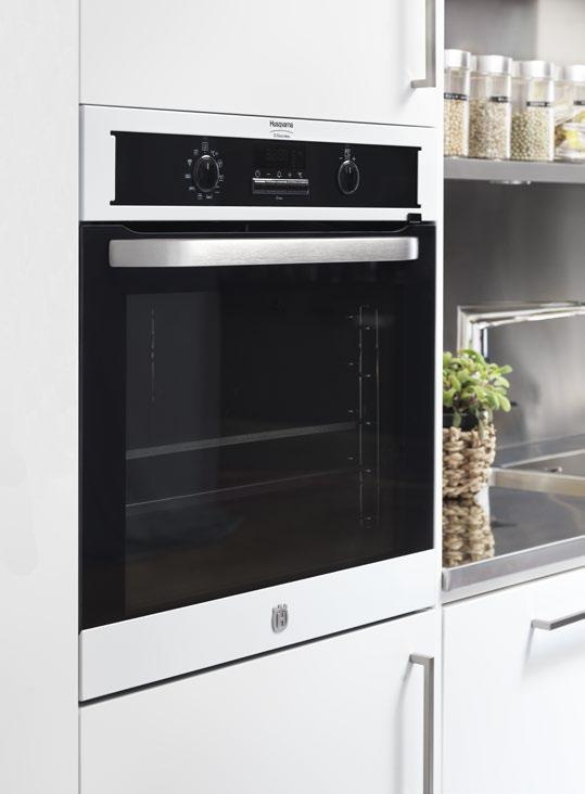 cookcontrol Kan utrustas med lukt- och fettfilter TFT Display med klartext förenklar användning Tillagning med ånga, 35 100 C Ugnsvolym 35 l Avkalkningsprogram, rengöringsprogram TFT Klartextdisplay