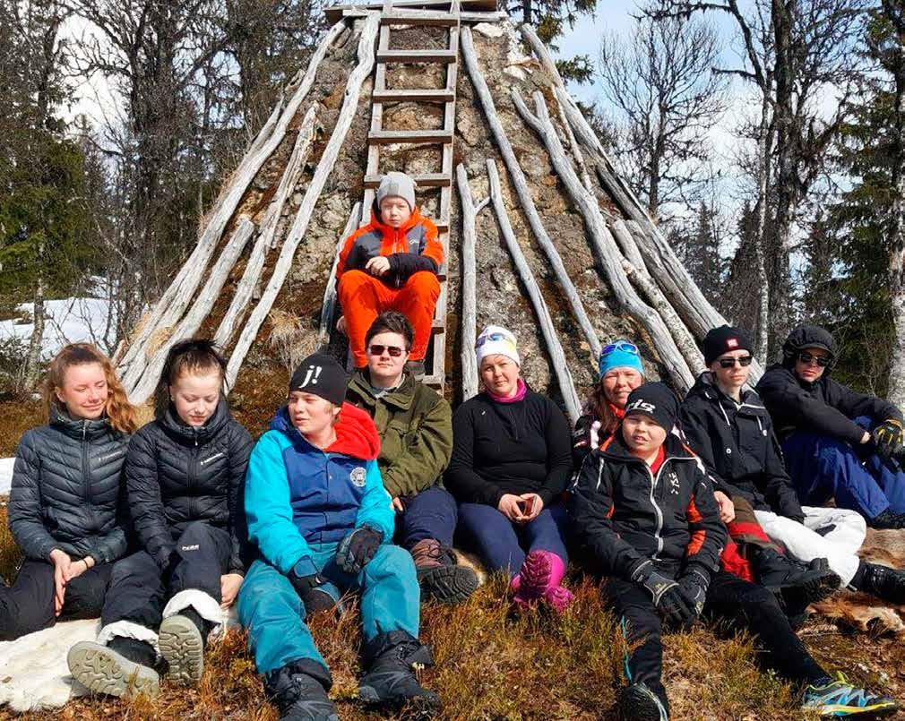 Nr 2 2017 Åarjelsaemien gærhkoeplaerie Sørsamisk kirkeblad