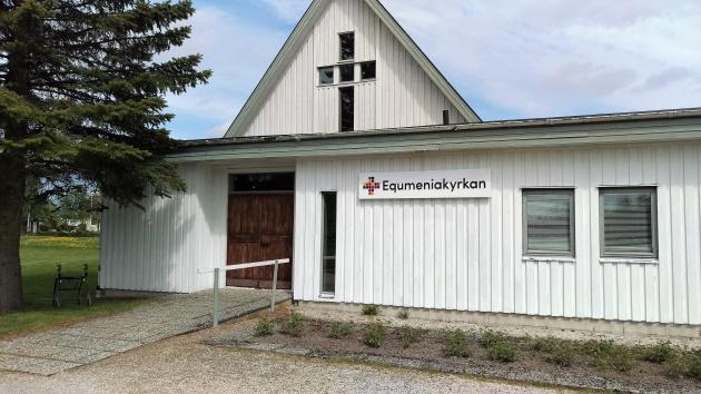 Välkommen till Frändefors Equmeniakyrka Juni 4 kl 11 Gudstjänst i Frändefors kyrka, Ralph Liljegren, kyrkokören, A 11 kl 11 Gudstjänst, Sigward K, kyrkkaffe, B 18 kl 18 Sång och musikgudstjänst på