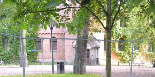 Schakt 6 Området för schakt 6 grävdes upp under 2000-talet för att plantera ett träd, och därför gjordes endast en inspektion ned till ca 1,20 m