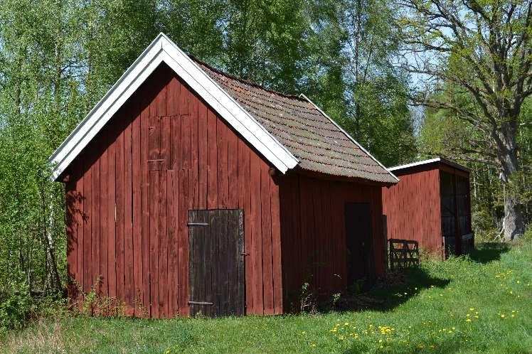 Skogsingenjör 0481-100 23, 072-524 87 00, erik@gardsmaklare.