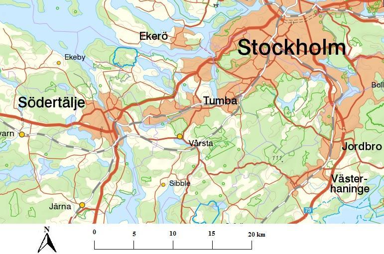 2. Syfte och frågeställning Det här arbetet har utförts i samarbete med miljökontoret i Södertälje kommun och syftar till att undersöka migration av mikroplaster från utvalda konstgräsplaner inom