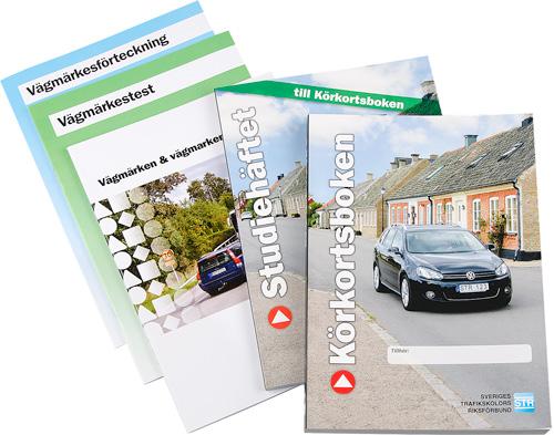 ARBETSPROCESS KÖRKORTSTEORI - Sveriges Trafikskolors Riksförbund - Trafikverkets riskbudskap vid bilkörning kommuniceras genom litteratur tillsammans med ett digitalt kunskapstest där användaren får