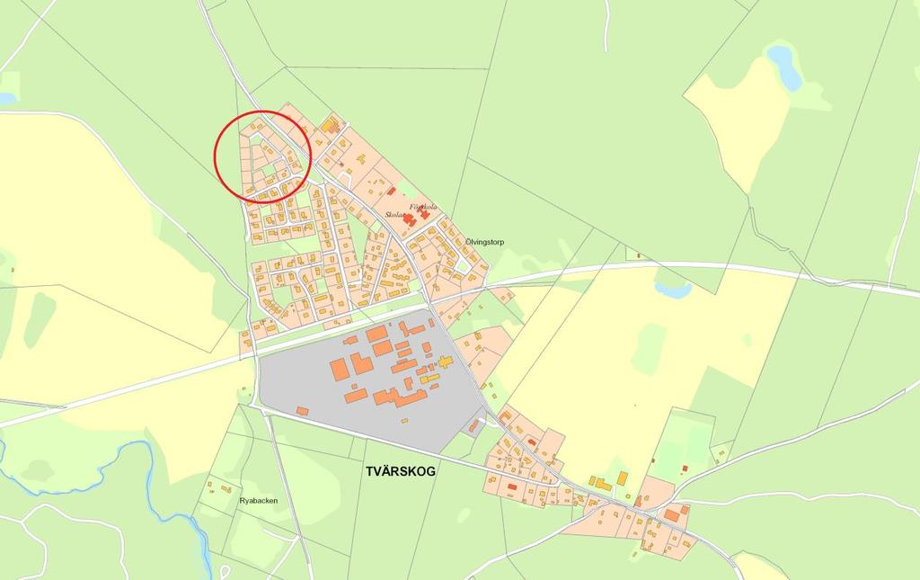 Läge Ett par mil söder om Kalmar ligger Tvärskog där du kan ta del av de små byarnas gemenskap i lummiga landskap.