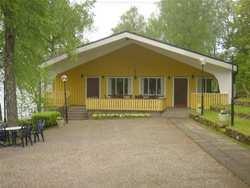 KULTUR- OCH FRITIDSTIPS Kronoskogsbadet Kronoskogsbadet öppnar 5 juni. Nytt för i år är att inomhus och äventyrsbad har öppet hela sommaren.
