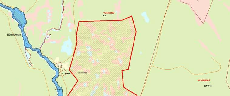 Länsstyrelsens bedömning Detta är en välutvecklad myrmosaik med en rik provkarta på olika typer av sluttande kärr, bland vilka backkärr och flarkkärr med terrassgölar är särskilt värdefulla inslag.