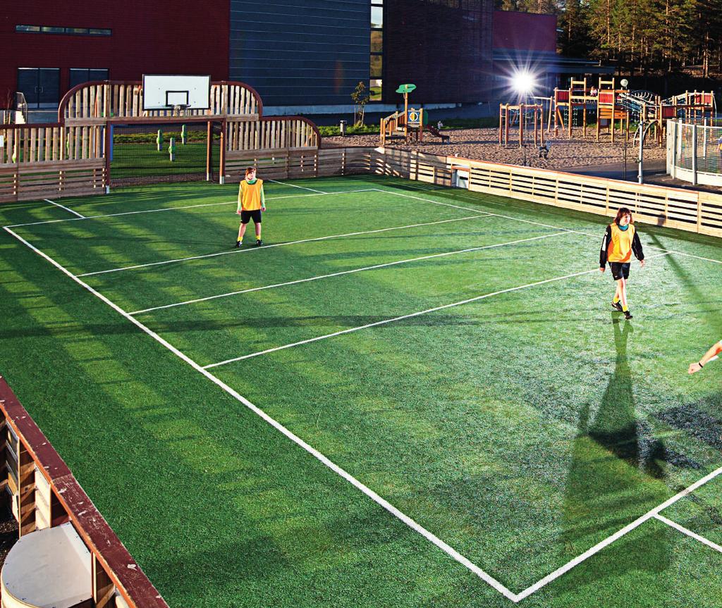 ARENAS ARCSPORT Den naturliga arenan för bollspel Lappsets ArcSport-arenor är trygga och