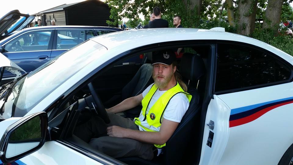 personer, trots att vädret inte var helt perfekt.