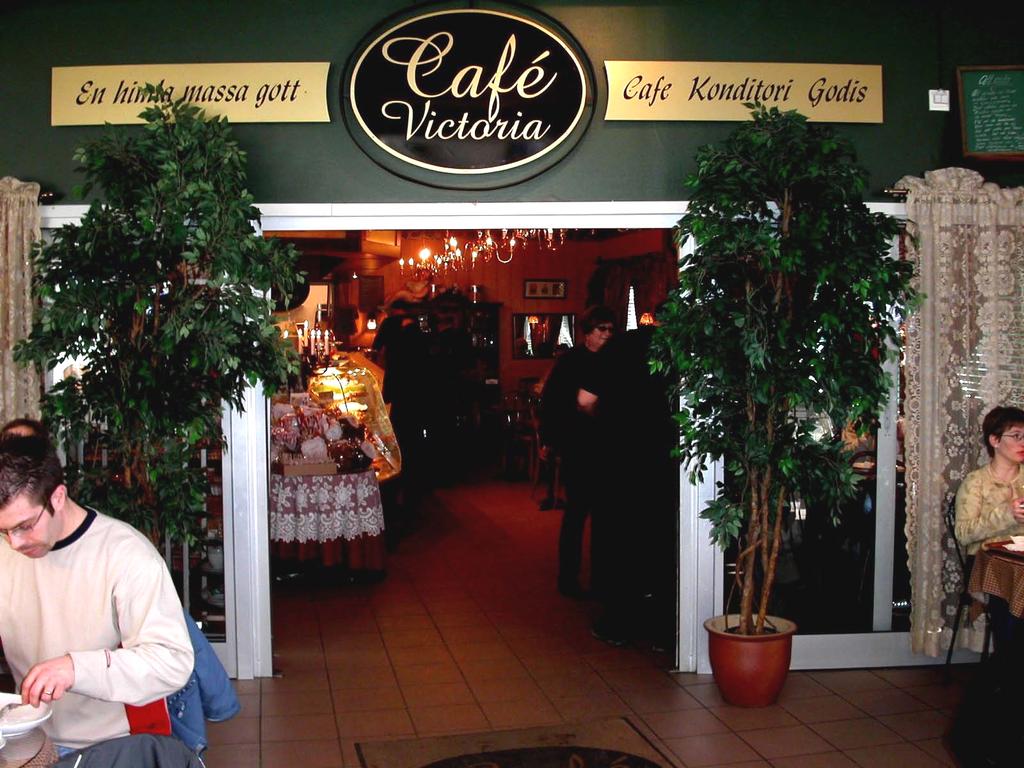 9 Café