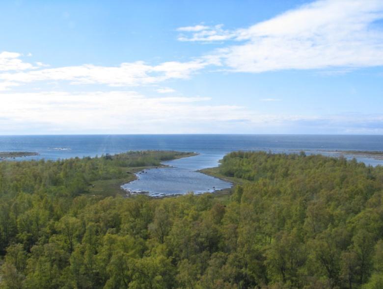 samt gölar och sjöar någon annanstans än i Lapplands