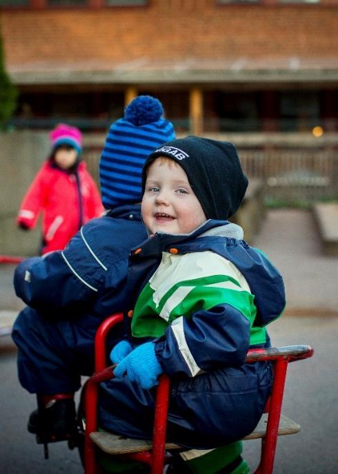 Handlingsplan kompetensförsörjning förskolan Inventera och analysera utbildningskapaciteten av förskollärare och barnskötare i relation till behoven.