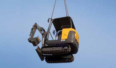 Justerbara hydraulflöden Flödet för tillbehörshydrauliken justeras enkelt från hytten och ger optimal hastighet och kraft för redskapets manövrar.