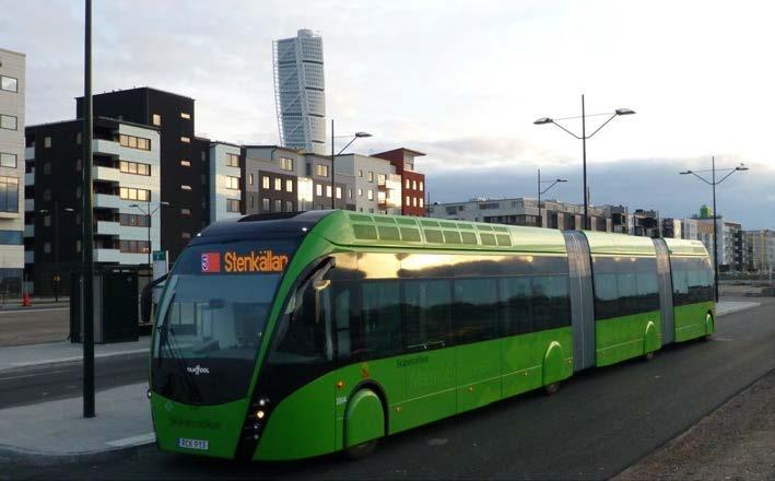 Figur 9. Malmöexpressen i Västra Hamnen. Källa: Nobia. Figur 10. Malmöexpressen vid hållplats Folkets park. Källa: Skånetrafiken.
