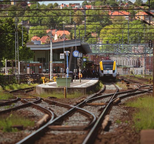 Fontänen på parkstråket skänktes till Jönköping stad av Bolaget för reglering av brännvinsutskänkningen i Jönköping.