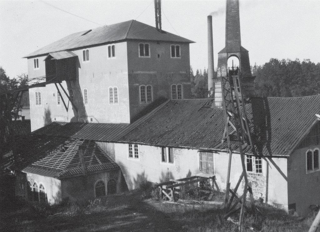 3.2 FORSSJÖ BRUK Forssjö bruk har en lång kontinuitet med bruksverksamhet vid fallen från Forssjösjön. På 1500-talet fanns på platsen en kvarn.