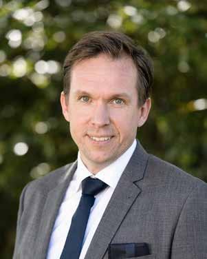 Utbildning: Civilingenjör teknisk fysik, Chalmers Tekniska Högskola Född: 1950 Antal aktier i Rabbalshede Kraft: - Fredrik Samuelsson Ekonomichef Anställningsår: 2012